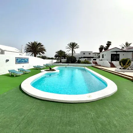 Bungalow Para Nudistas Con Estupenda Vista A La Piscina, Cerca De Playa 公寓 *