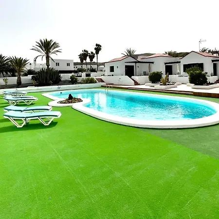 Bungalow Para Nudistas Con Estupenda Vista A La Piscina, Cerca De Playa * 查德尔帕罗奥
