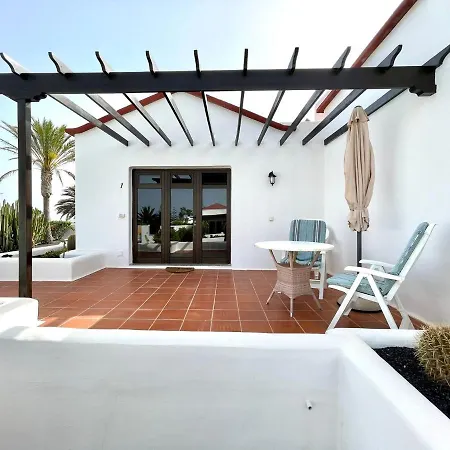 Bungalow Para Nudistas Con Estupenda Vista A La Piscina, Cerca De Playa 公寓 *